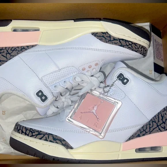 Jordan | Shoes | Retro 3 Napoleon | Poshmark display picture 2